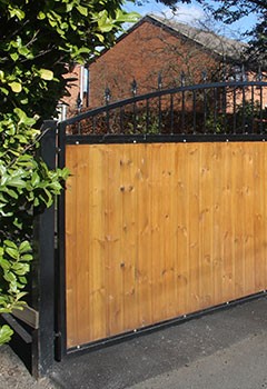 New Gate Installation In Santa Monica